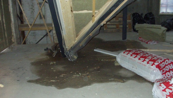 Vandskade Manglende Afdaekning Under Byggeri Pmp 600 340